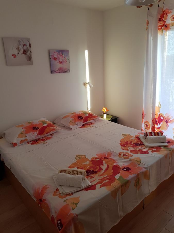 Apartmani Zorić Vodice Zewnętrze zdjęcie