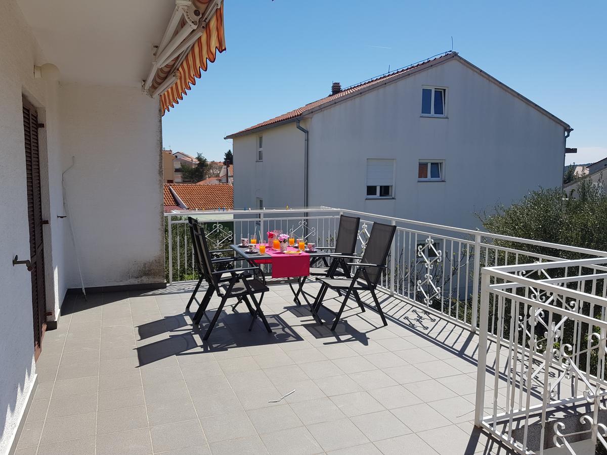 Apartmani Zorić Vodice Zewnętrze zdjęcie
